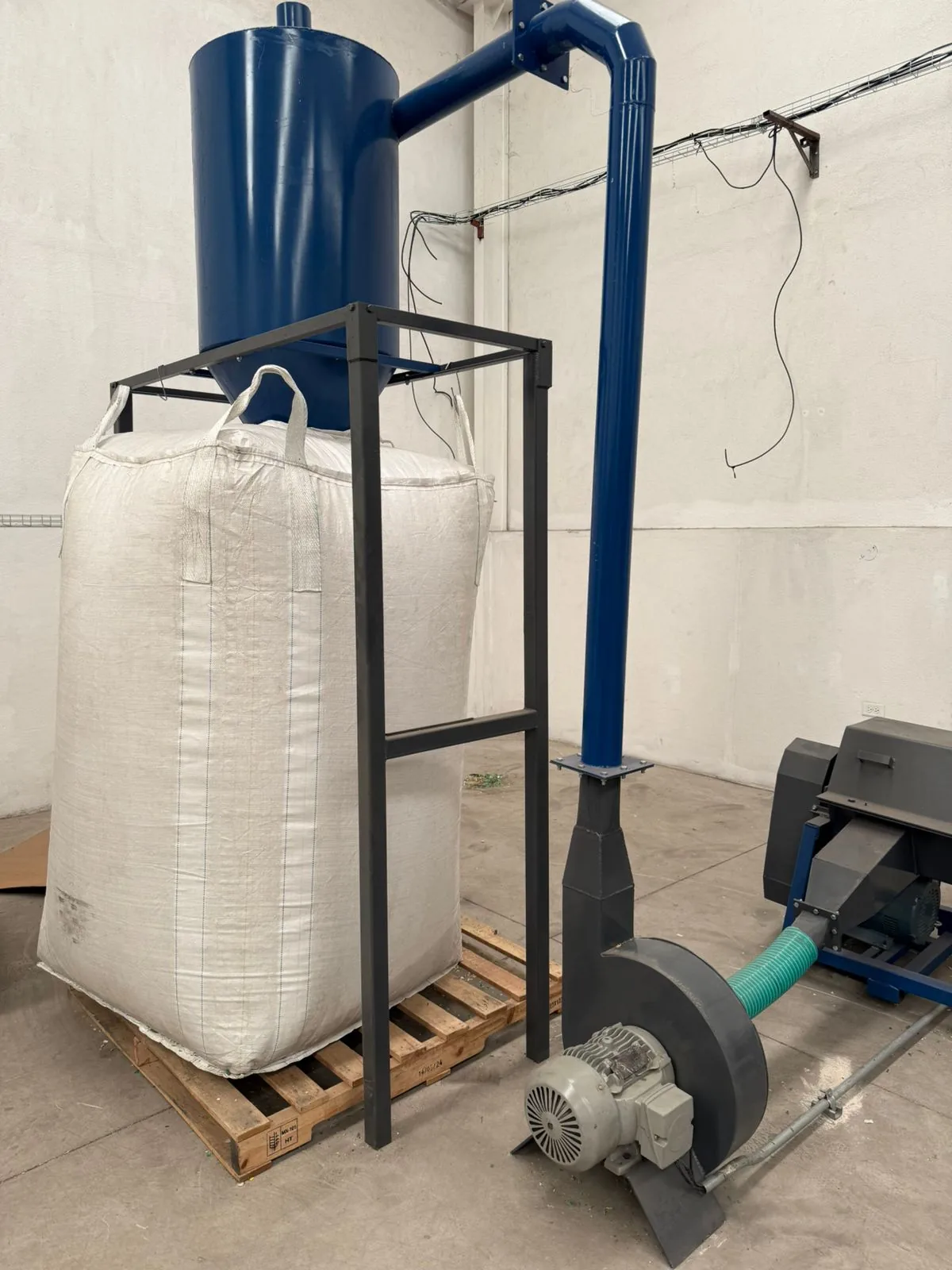 Almacenamiento y flujo de material para reciclaje